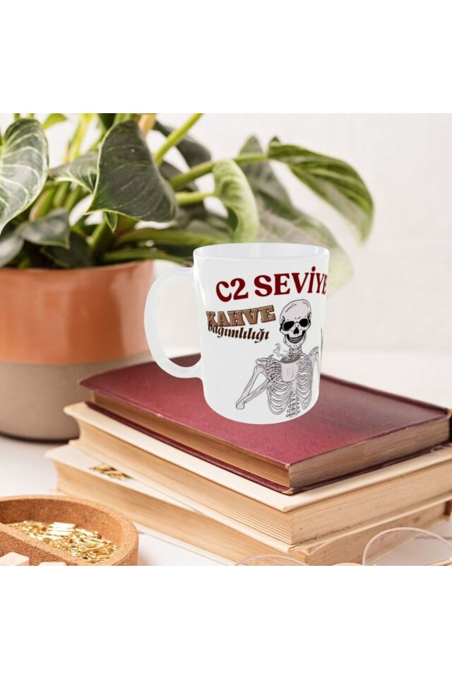 C2 SEVİYE KAHVE BAĞIMLILIĞI YAZILI TASARIM KUPA