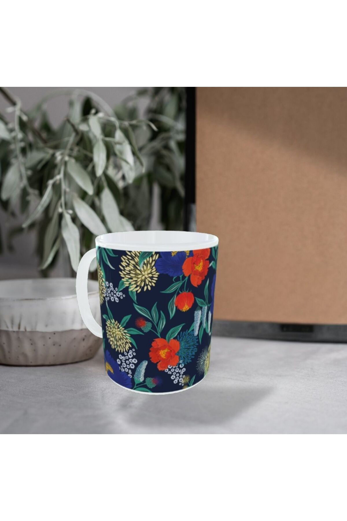 MODERN MAVİ KIRMIZI ÇİÇEK DESENLİ TASARIM KUPA