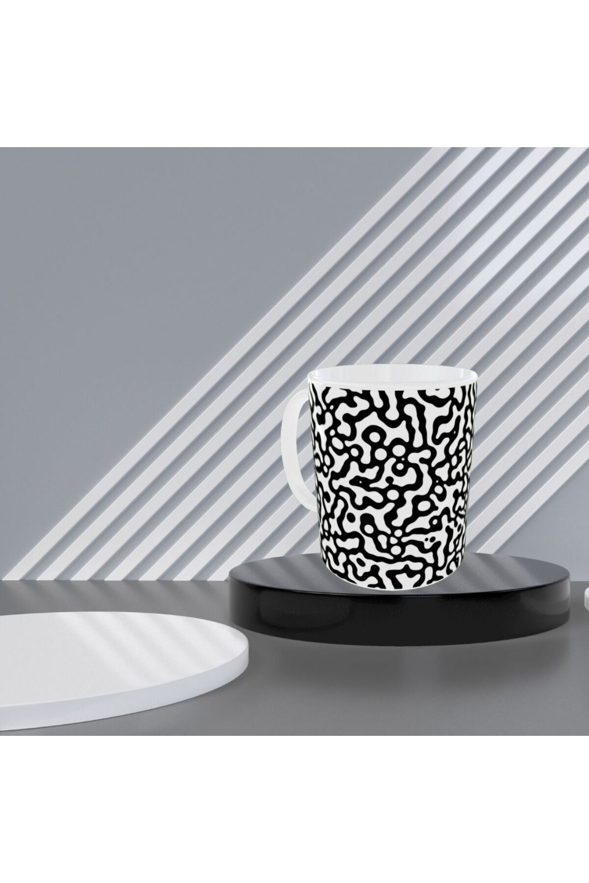 MODERN SİYAH DALGA DESENLİ TASARIM KUPA