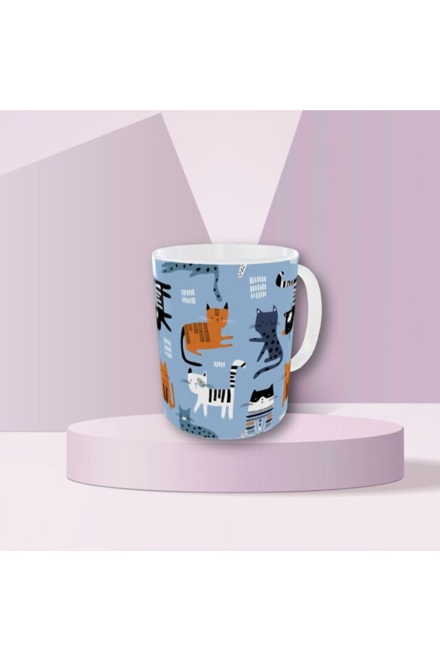 PASTEL RENKLİ ŞİRİN KEDİ DESENLİ TASARIM KUPA
