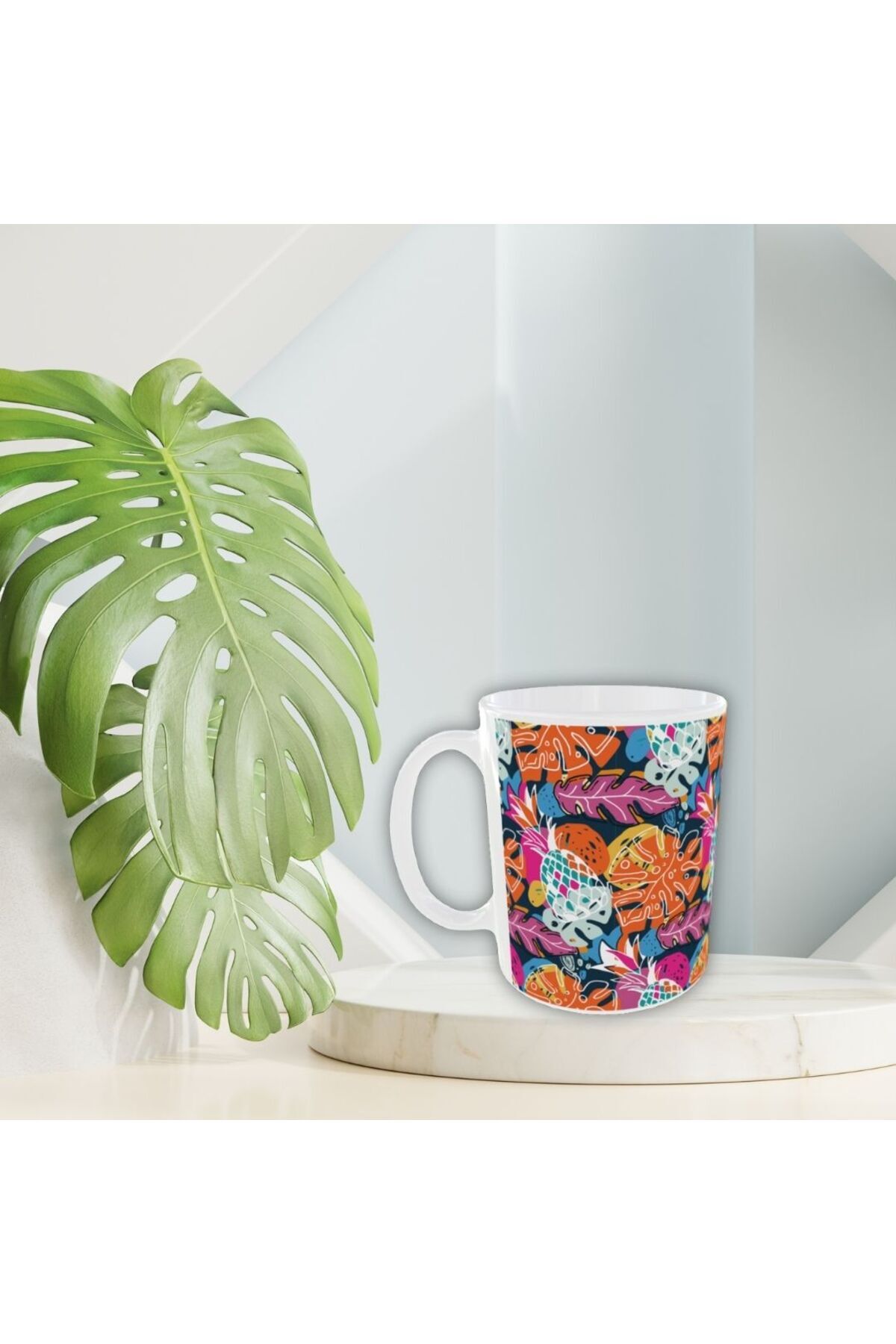 MODERN RENKLİ YAPRAK DESENLİ TASARIM KUPA-1