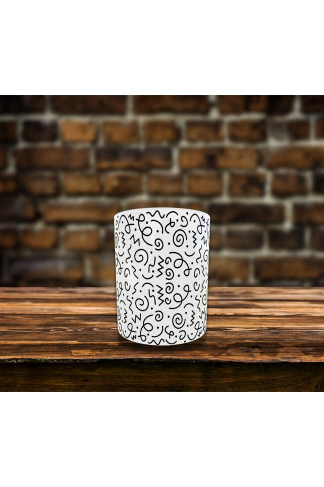 SİYAH BEYAZ DESENLİ TASARIM KUPA