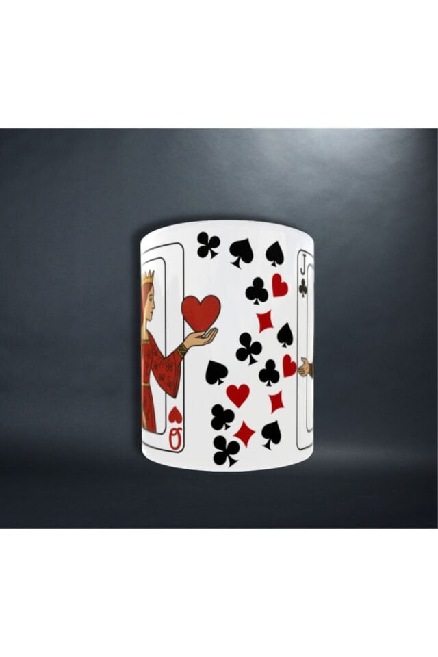 İSKAMBİL TEMALI KUPA KIZI VE SİNEK VALESİ FİGÜRLÜ SEVGİLİLER İÇİN ÇİFT KUPA