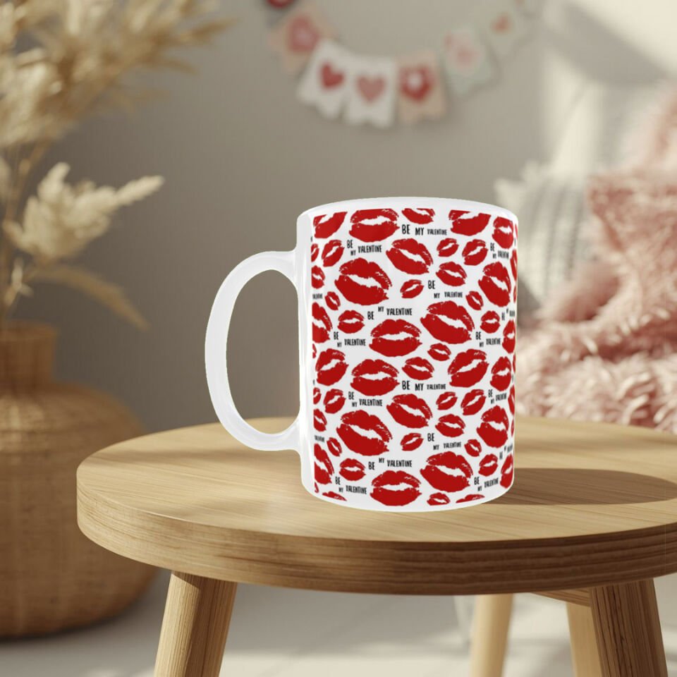 Sevgililer Günü Özel ''Be My Valentine'' Dudak İzi Desenli Tasarım Kupa