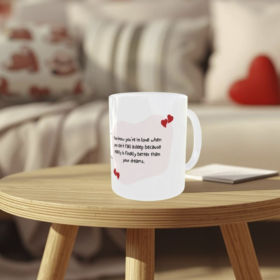 Sevgililer Günü Minimal Kalpli El Desenli Porselen Kupa