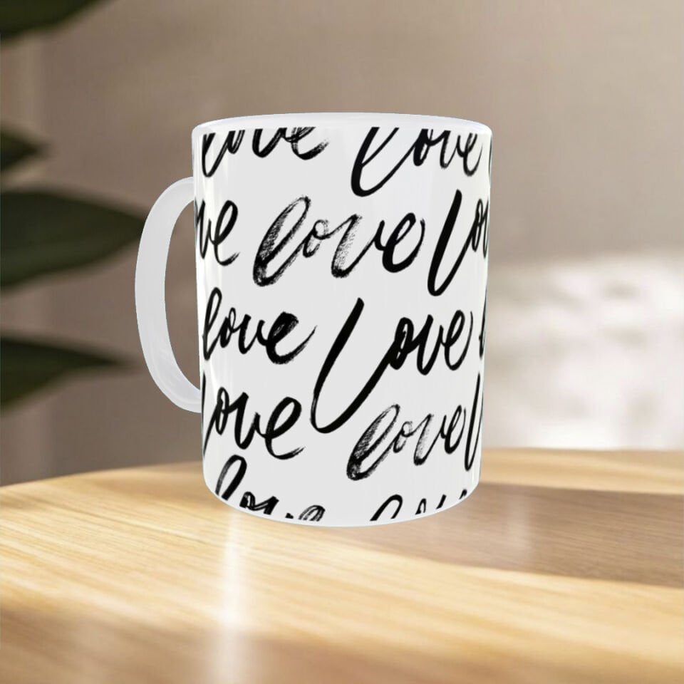 Love Yazı Desenli Porselen Kupa  – Siyah Beyaz Modern Tasarım