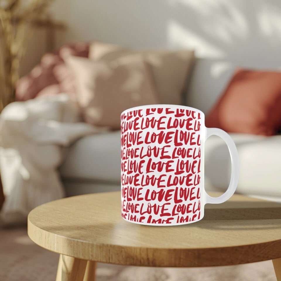 Kırmızı Love Yazı Desenli Porselen Kupa  – Romantik Tasarım