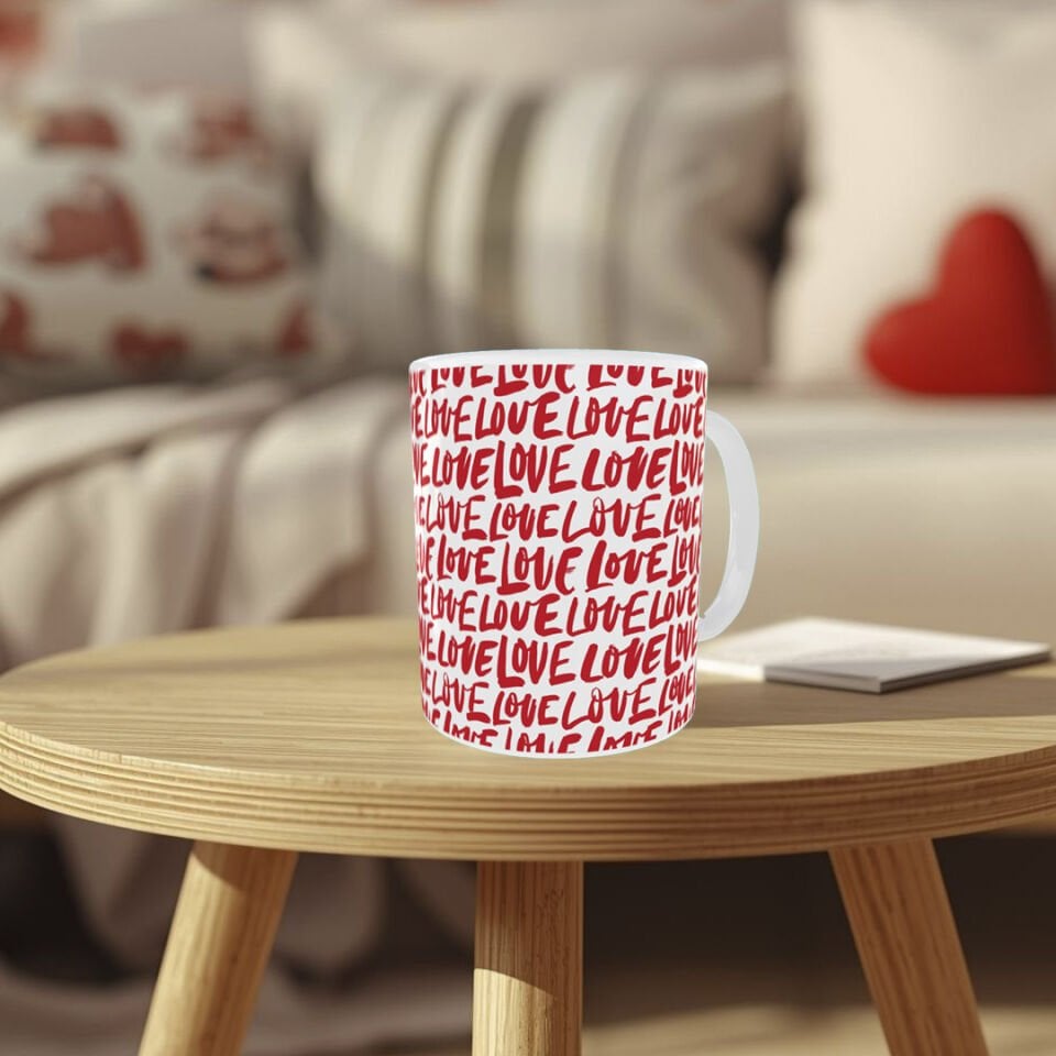 Kırmızı Love Yazı Desenli Porselen Kupa  – Romantik Tasarım